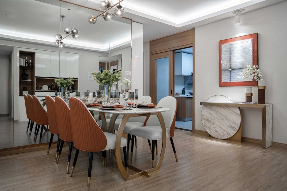 欧式轻奢风格室内家装案例效果图-餐厅 欧式轻奢风格室内家装案例效果图-餐厅